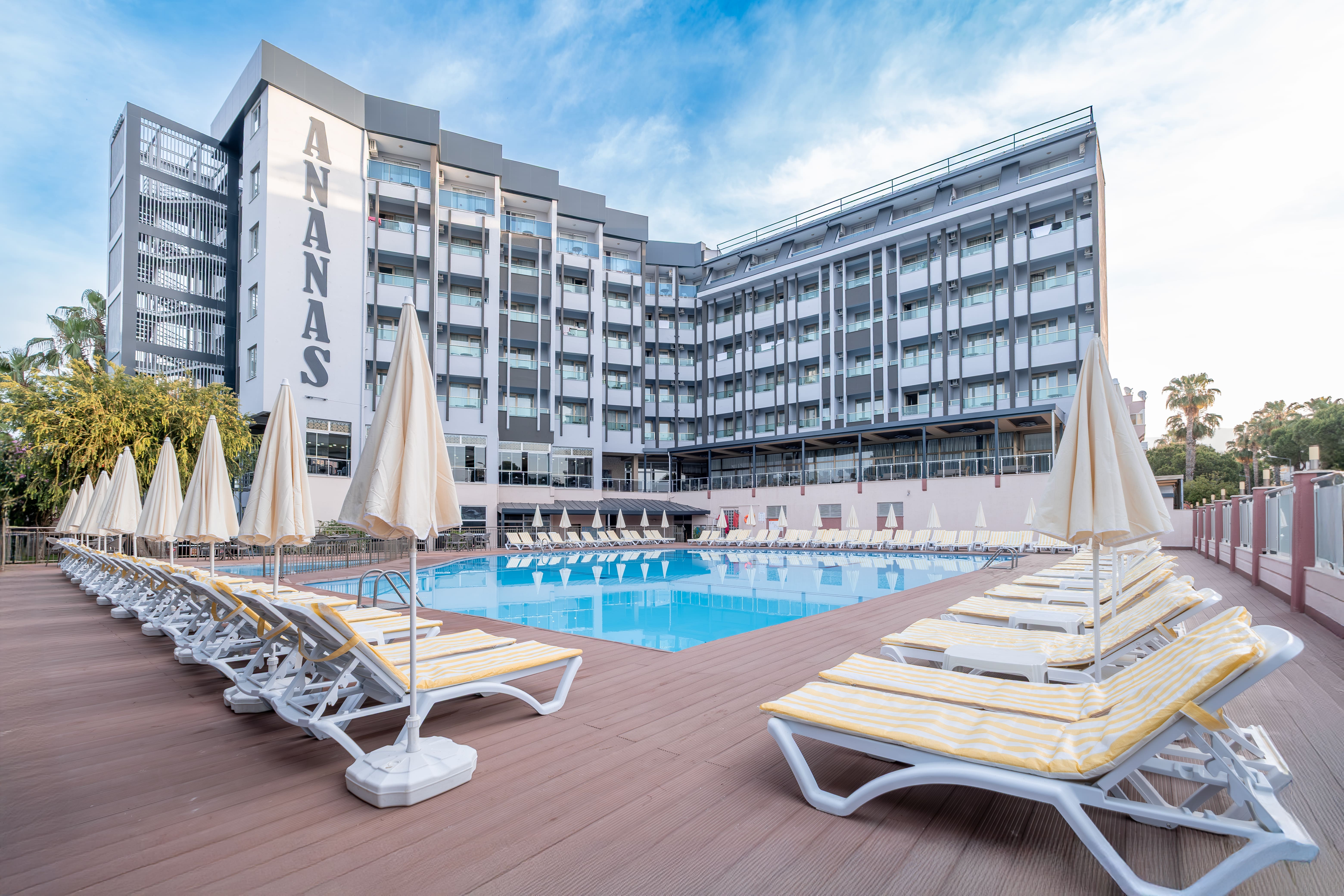 Ananas Otel Antalya / Alanya